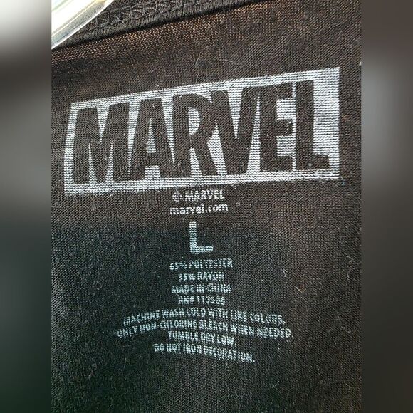 Deadpool Marvel Black Red Graphic Short Sleeve Tee Womens L - Picture 3 of 3